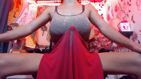 Snapshot of 21cmmusclecockts chatting on 10-27-25, 01:59 mharjorie online show from 10-27-25, 01:59