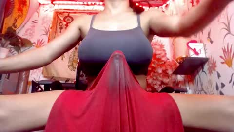 Snapshot of 21cmmusclecockts chatting on 12-17-25, 04:02 mharjorie online show from 12-17-25, 04:02