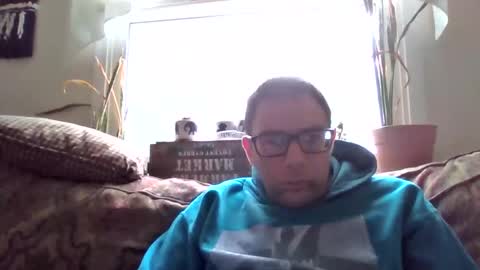 21piolts online show from 04-25-26, 03:42