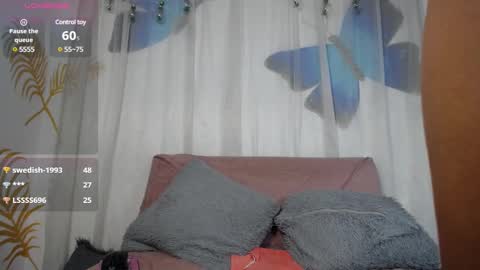 Snapshot of 22emma_ chatting on 12-27-24, 05:31 EMMA online show from 12-27-24, 05:31