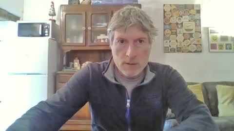 Snapshot of 22esserre chatting on 05-13-26, 11:29 22esserre online show from 05-13-26, 11:29