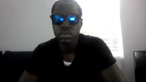 Snapshot of 242doggy242 chatting on 02-10-25, 04:36 420 Bbc online show from 02-10-25, 04:36