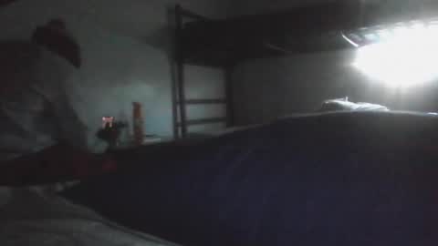 Snapshot of 242doggy242 chatting on 03-12-25, 01:19 420 Bbc online show from 03-12-25, 01:19