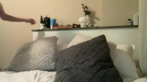 Snapshot of 26sneakers chatting on 12-03-24, 02:14 26sneakers online show from 12-03-24, 02:14