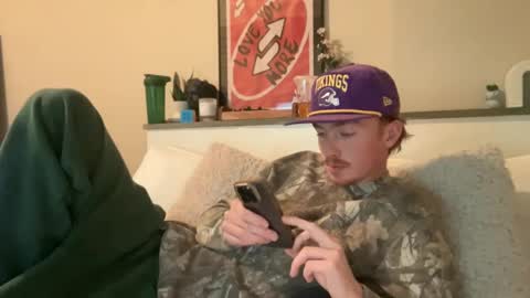 Snapshot of 26sneakers chatting on 12-28-24, 01:29 26sneakers online show from 12-28-24, 01:29