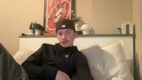 Snapshot of 26sneakers chatting on 02-20-25, 02:29 26sneakers online show from 02-20-25, 02:29