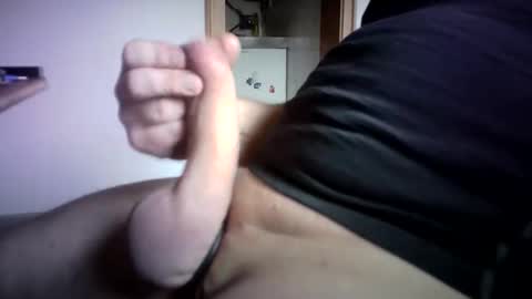 Snapshot of 28wombat12 chatting on 05-20-26, 01:06 28wombat12 online show from 05-20-26, 01:06