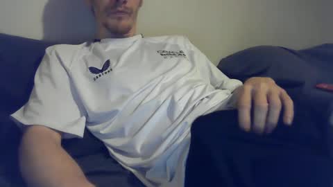 Snapshot of 2big2hype chatting on 12-08-24, 08:15 cheif online show from 12-08-24, 08:15