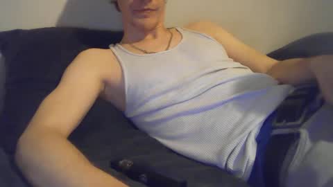 Snapshot of 2big2hype chatting on 01-06-25, 01:20 cheif online show from 01-06-25, 01:20