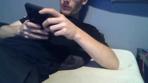 Snapshot of 2big2hype chatting on 09-20-25, 02:34 cheif online show from 09-20-25, 02:34