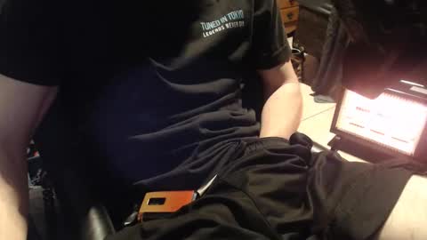 Snapshot of 2big2hype chatting on 11-03-25, 09:27 cheif online show from 11-03-25, 09:27