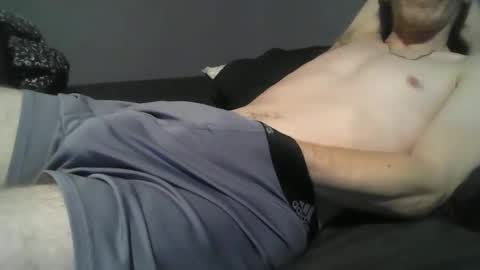 Snapshot of 2big2hype chatting on 12-13-25, 07:53 cheif online show from 12-13-25, 07:53