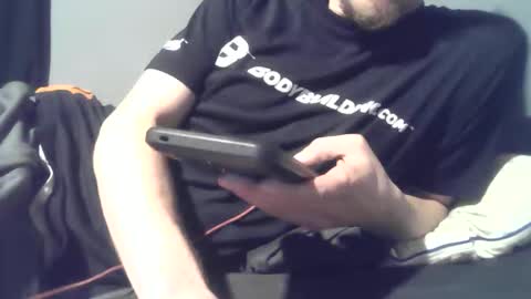 Snapshot of 2big2hype chatting on 05-08-26, 02:17 cheif online show from 05-08-26, 02:17