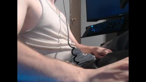Snapshot of 2big2hype chatting on 06-02-26, 02:02 cheif online show from 06-02-26, 02:02