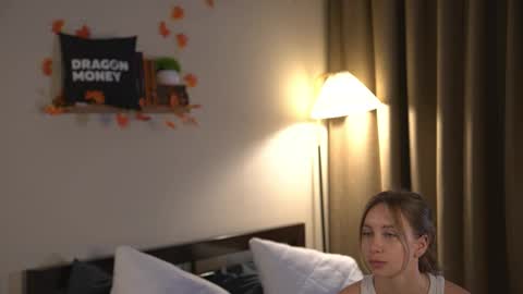 Elley  online show from 11-05-25, 06:57