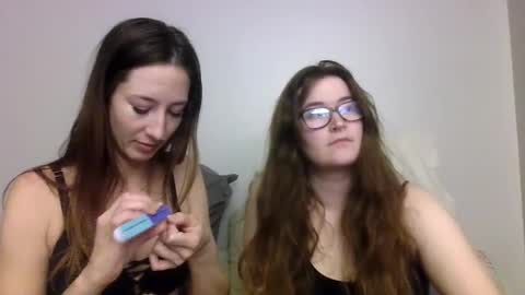 2girls1link online show from 01-08-25, 04:12