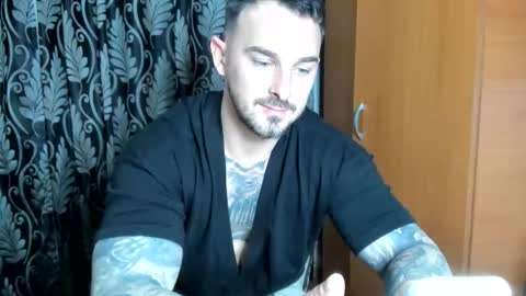 2sexymuscles online show from 04-16-26, 08:09