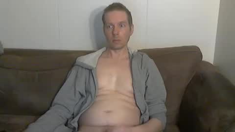 2small4you83 online show from 03-09-26, 10:58