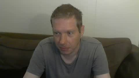 Snapshot of 2small4you83 chatting on 06-17-26, 11:01 2small4you83 online show from 06-17-26, 11:01