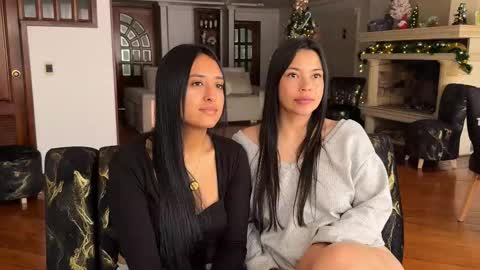 Snapshot of 2summerlove2 chatting on 11-24-25, 04:29 Dalilah and Tarah online show from 11-24-25, 04:29