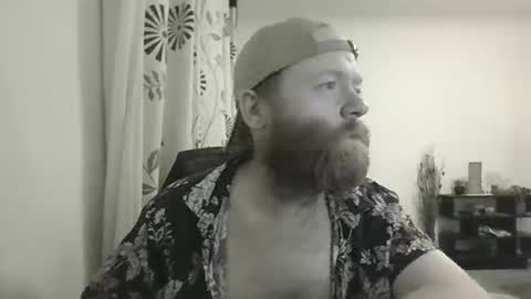 Snapshot of 33uk3 chatting on 10-17-25, 11:07 33UK online show from 10-17-25, 11:07