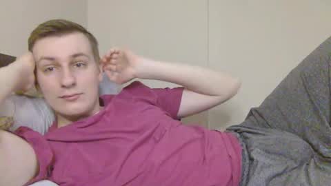 Snapshot of 3andy3 chatting on 12-16-25, 07:35 Andy online show from 12-16-25, 07:35