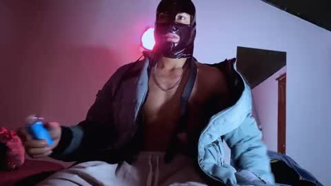 E V I L online show from 11-10-25, 11:42