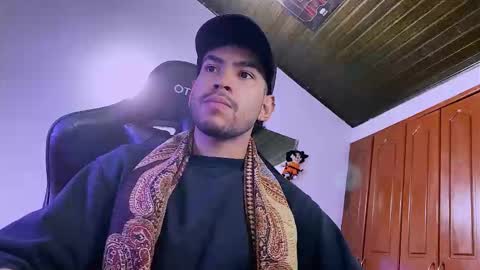 Snapshot of 3v1l_ chatting on 01-16-26, 11:31 E V I L online show from 01-16-26, 11:31