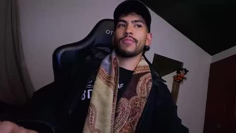 Snapshot of 3v1l_ chatting on 03-06-26, 05:37 E V I L online show from 03-06-26, 05:37