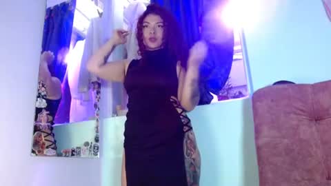 Snapshot of 420viol3ta_ chatting on 06-11-26, 10:52 Violeta online show from 06-11-26, 10:52
