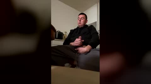 Snapshot of 4doors4morehores chatting on 02-13-26, 08:21 4doors4morehores online show from 02-13-26, 08:21