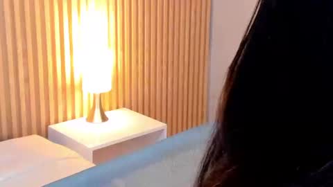 Snapshot of 4ngel_greey chatting on 09-24-25, 08:56 ... .     Angel     . ... online show from 09-24-25, 08:56