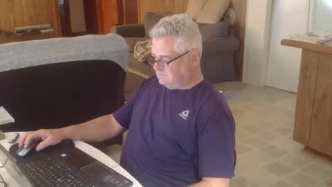 Snapshot of 55mnc chatting on 10-27-25, 02:43 Joe online show from 10-27-25, 02:43