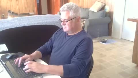 Snapshot of 55mnc chatting on 11-28-25, 07:38 Joe online show from 11-28-25, 07:38