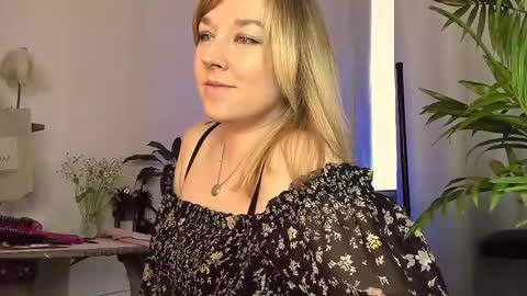 Sunshine online show from 04-12-26, 07:02