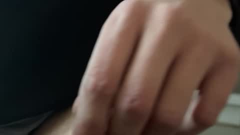 Snapshot of 64293boy chatting on 01-12-25, 08:57 64293boy online show from 01-12-25, 08:57