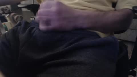 Snapshot of 64293boy chatting on 01-18-25, 04:26 64293boy online show from 01-18-25, 04:26