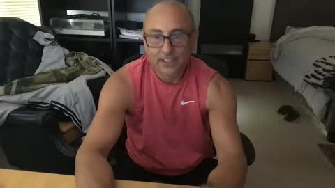 daddy vegas  for single women and couples here online show from 03-29-26, 10:54
