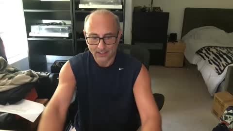 daddy vegas  for single women and couples here online show from 04-13-26, 09:31