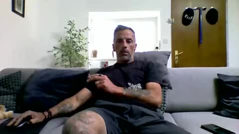 Num online show from 05-03-26, 08:09