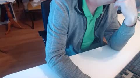 Snapshot of 69pifpaf chatting on 12-05-24, 08:33 69pifpaf online show from 12-05-24, 08:33