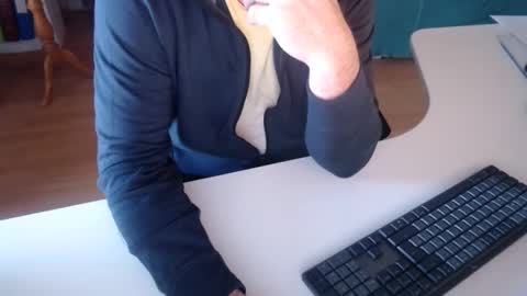 Snapshot of 69pifpaf chatting on 01-26-25, 01:47 69pifpaf online show from 01-26-25, 01:47