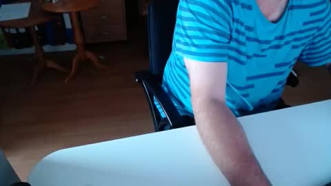 Snapshot of 69pifpaf chatting on 09-10-25, 06:02 69pifpaf online show from 09-10-25, 06:02