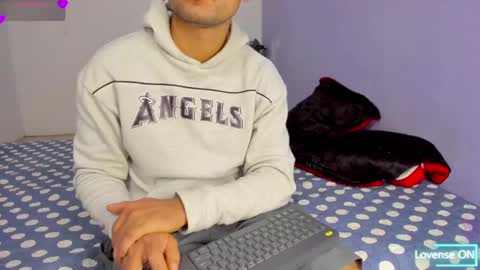 Snapshot of 6_bunny_9 chatting on 01-28-25, 10:45 Celeste online show from 01-28-25, 10:45