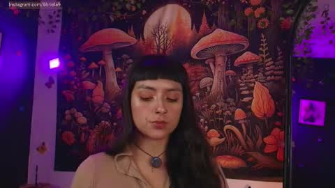 B R I E L A  online show from 04-16-26, 06:36