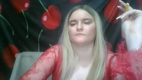 Snapshot of 6redhotbunnie9 chatting on 11-16-25, 12:05 6redhotbunnie9 online show from 11-16-25, 12:05