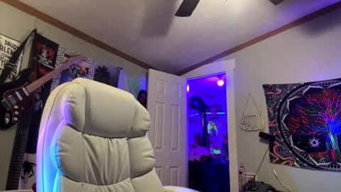 lemonade online show from 02-07-25, 03:23