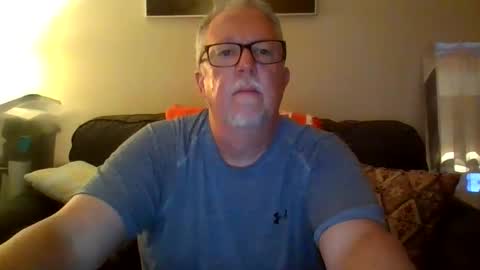 72funguy71 online show from 06-10-26, 01:28
