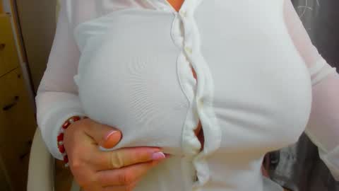 Snapshot of 777_brendi_777 chatting on 10-15-25, 08:03 Brendi online show from 10-15-25, 08:03