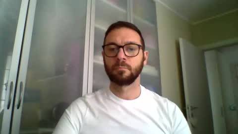 Snapshot of 77architt chatting on 04-20-26, 09:23 77architt online show from 04-20-26, 09:23